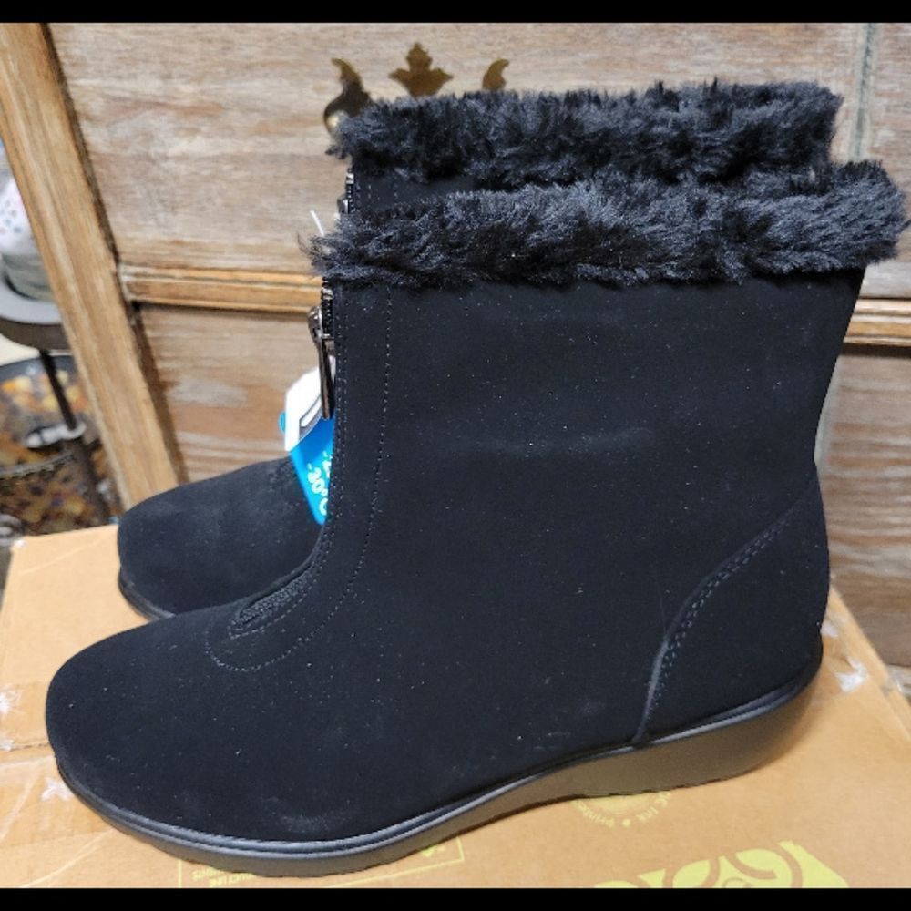 Rugged Outback Black Ankle Boots Booties Fur Lined Thermolite Waterproof Warm 7
